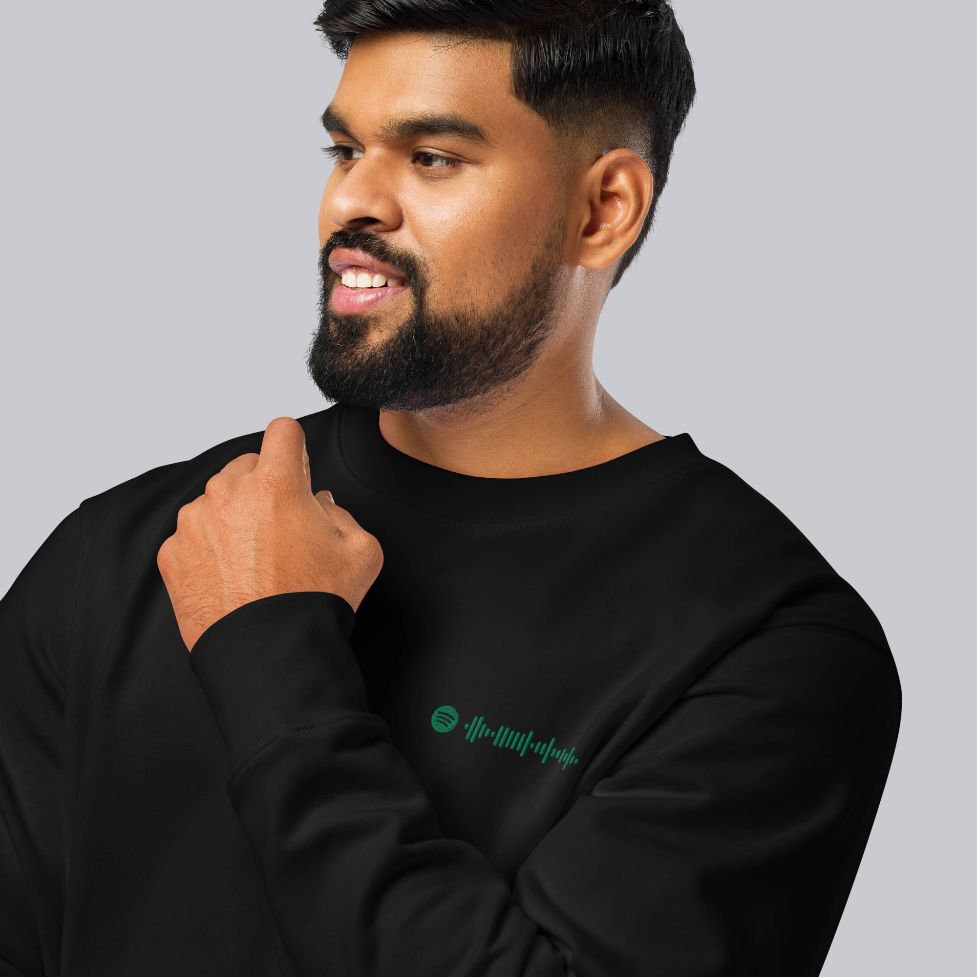 Stanly Stella Organic Unisex Sweathirt Black with embroidered custom Music Code