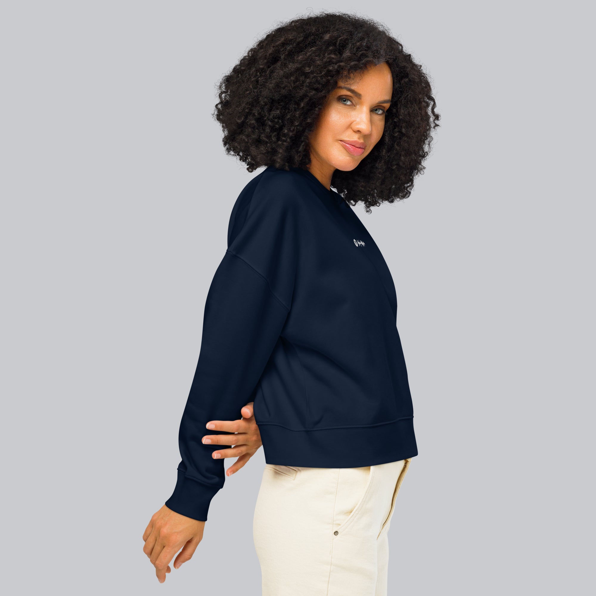 Stanly Stella Organic Women Sweathirt Navy with embroidered custom Music Code