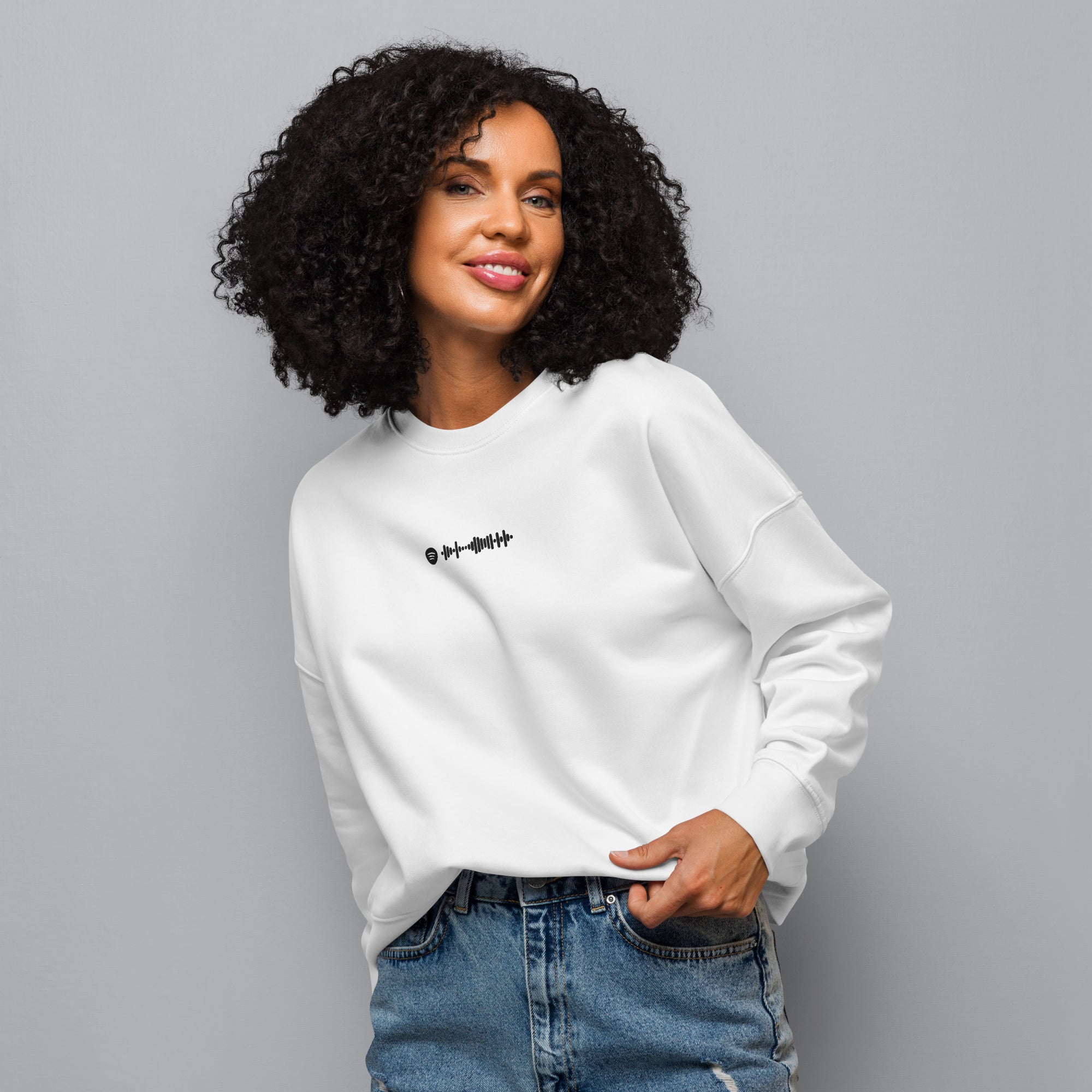 Stanly Stella Organic Women Sweathirt White with embroidered custom Music Code